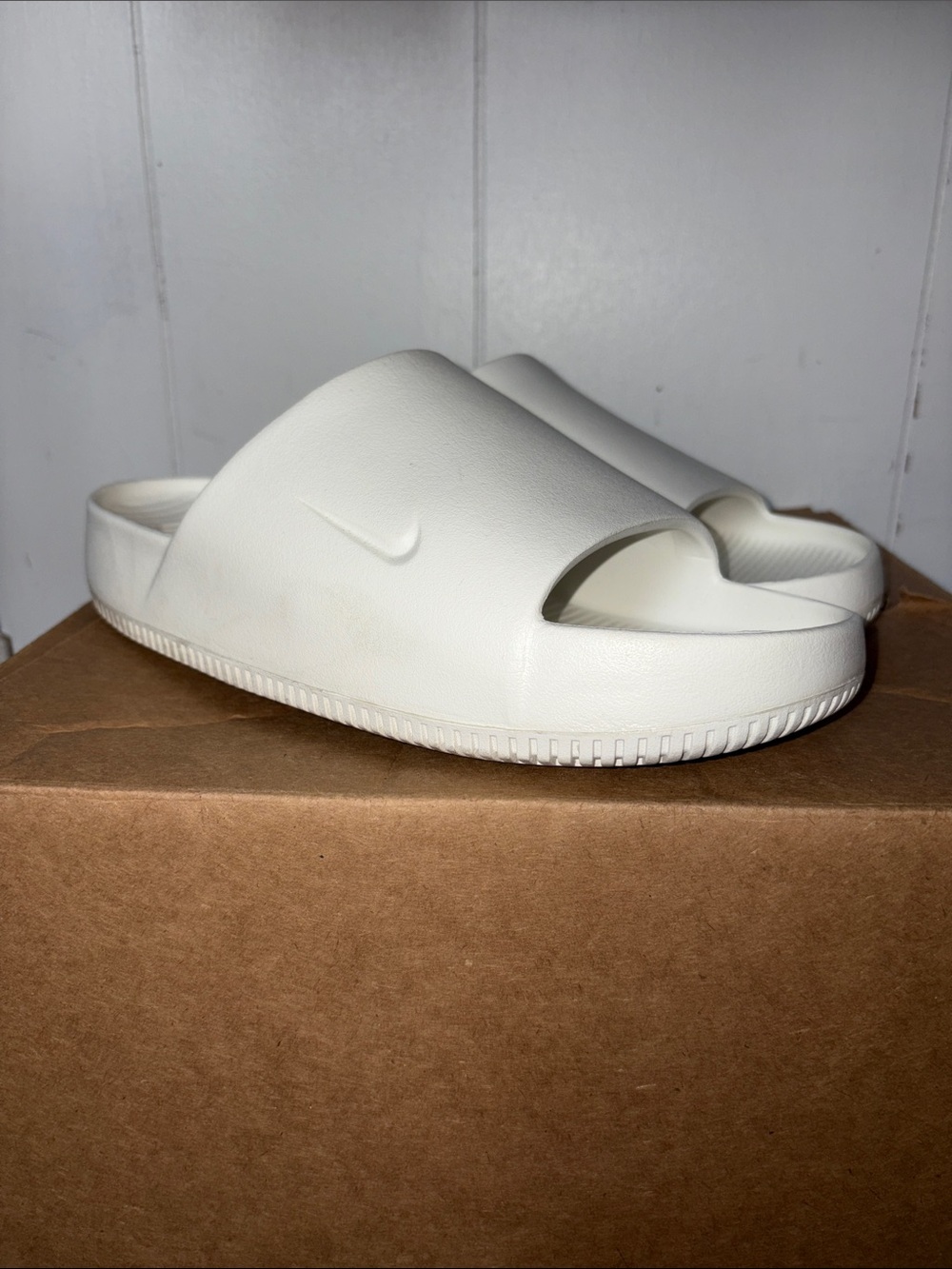 Nike White Slide Sandals Men’s size 11